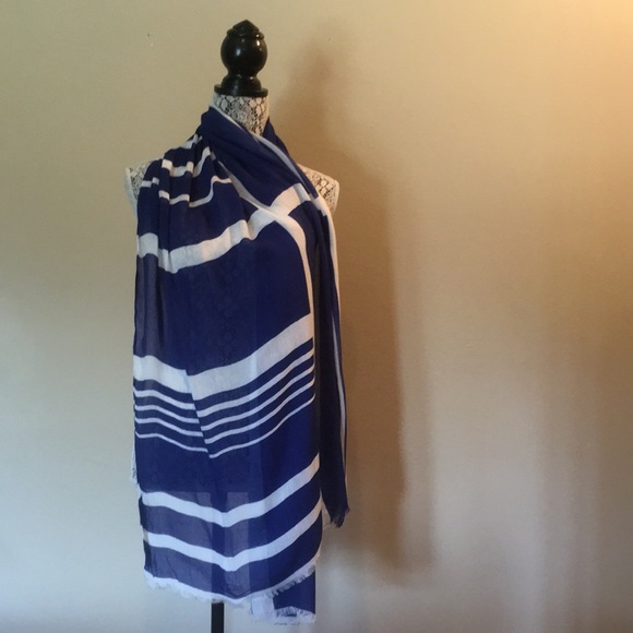 Express Blue and White Raw Edge Scarf - Picture 5 of 7